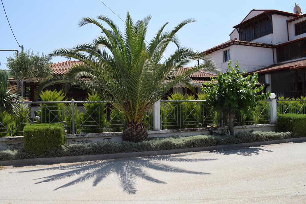 Menis Haus Apartment Vrasna Bagian luar foto